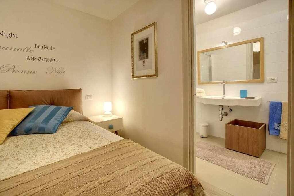 Faenza Elegant Apartment Флоренція Екстер'єр фото